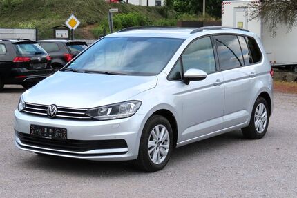 VW Touran 129.200 km 19.950 &euro; Solms-Oberbiel 35606
