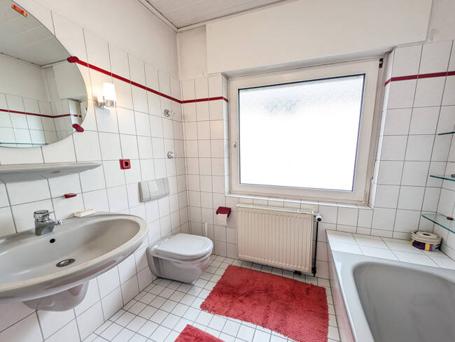 Einfamilienhaus Gießen / Allendorf Allendorf - 9 Zimmer, 196 m&sup2;, 439.000&euro; | Angebot:26582916