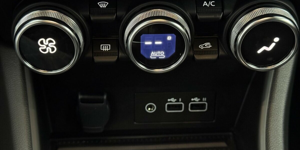 Renault Captur 1.3 TCE 140 Techno EDC LED CARPLAY 39.500 km 20.440 &euro; Lich 35423