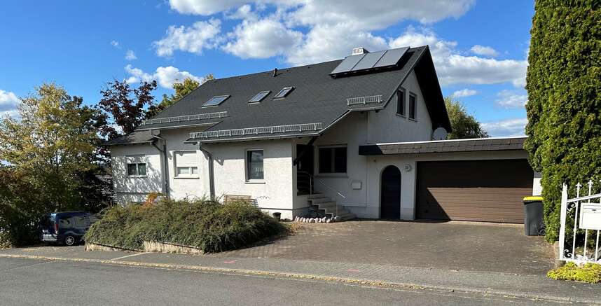 Einfamilienhaus Hohenahr / Erda Erda - 10 Zimmer, 226 m&sup2;, 429.000&euro; | Angebot:24577112