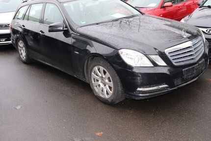 Mercedes-Benz E 220 305.529 km 7.990 &euro; Heuchelheim b. Giessen 35452