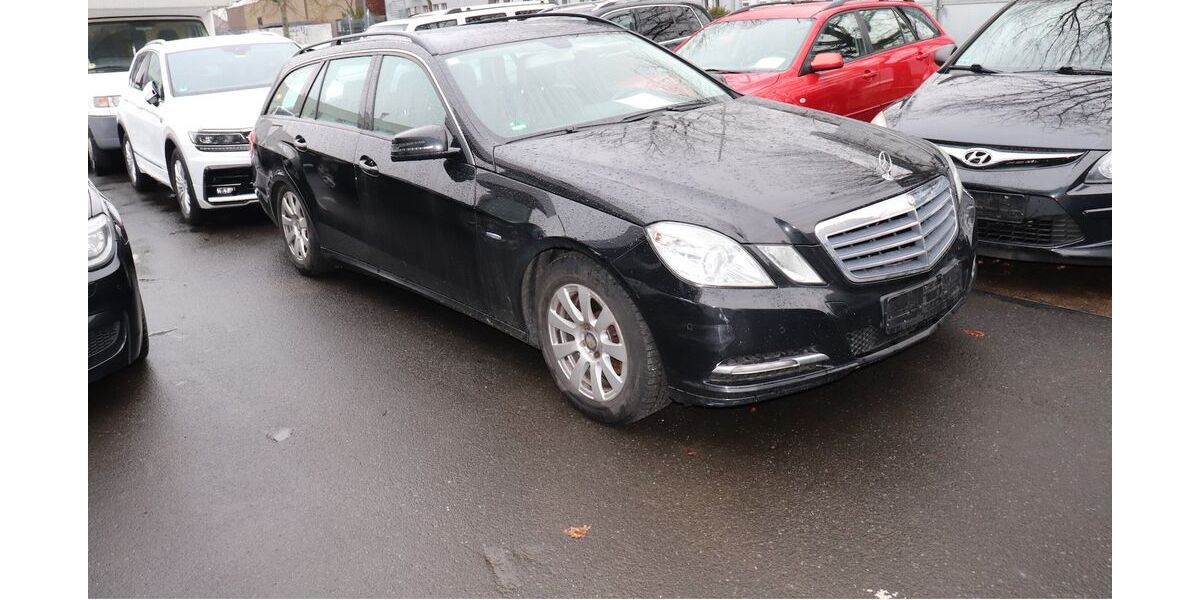 Mercedes-Benz E 220 305.529 km 7.990 &euro; Heuchelheim b. Giessen 35452