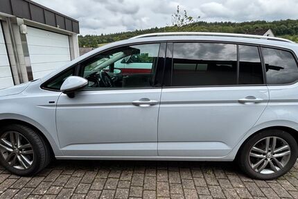 VW Touran 123.000 km 17.100 &euro; Herborn 35745
