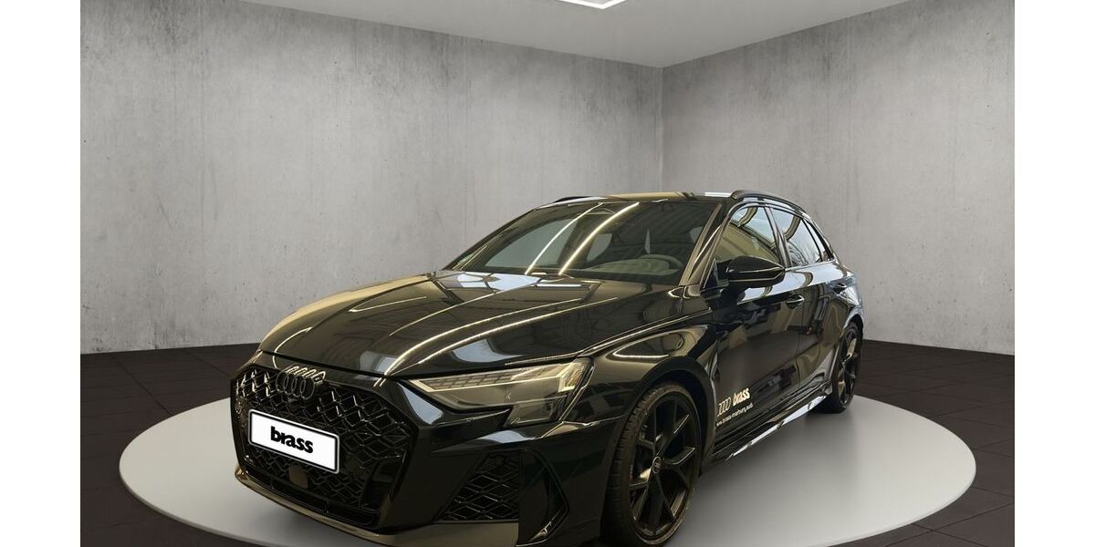 Audi RS3 5.000 km 65.800 &euro; Marburg 35039