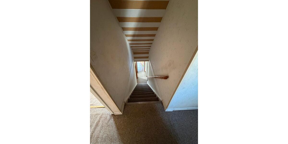 Reihenhaus Wetzlar Altenberger Straße - 9 Zimmer, 188 m&sup2;, 355.000&euro; | Angebot:25960353