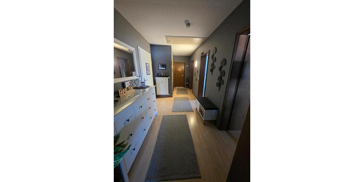 Etagenwohnung Pohlheim - 3 Zimmer, 100 m&sup2;, 960&euro; | Angebot:25883067