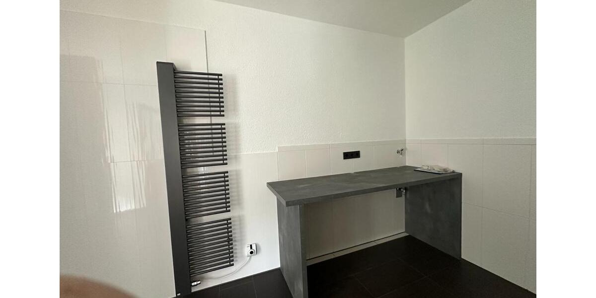 Etagenwohnung Ehringshausen - 3 Zimmer, 103 m&sup2;, 1.050&euro; | Angebot:25416527