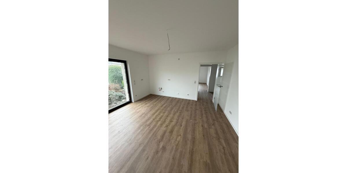 Etagenwohnung Ehringshausen - 2 Zimmer, 44 m&sup2;, 600&euro; | Angebot:25501535