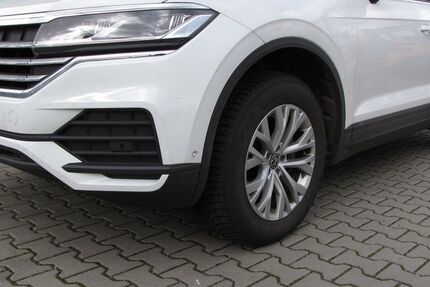 VW Touareg 18.800 km 56.850 &euro; Hüttenberg 35625