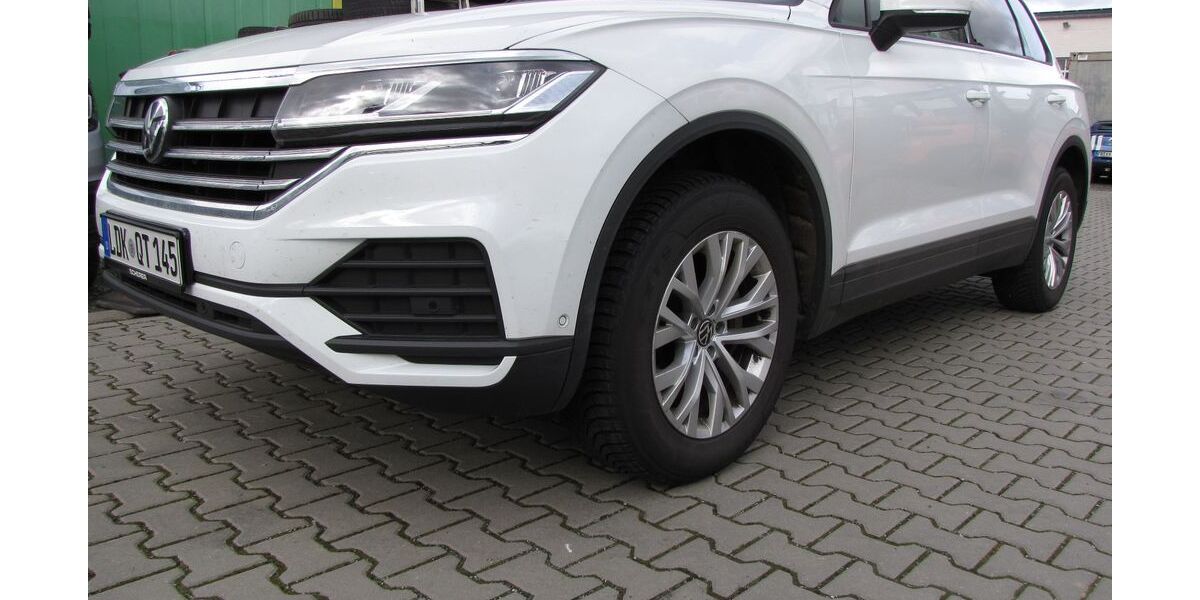 VW Touareg 18.800 km 56.850 &euro; Hüttenberg 35625