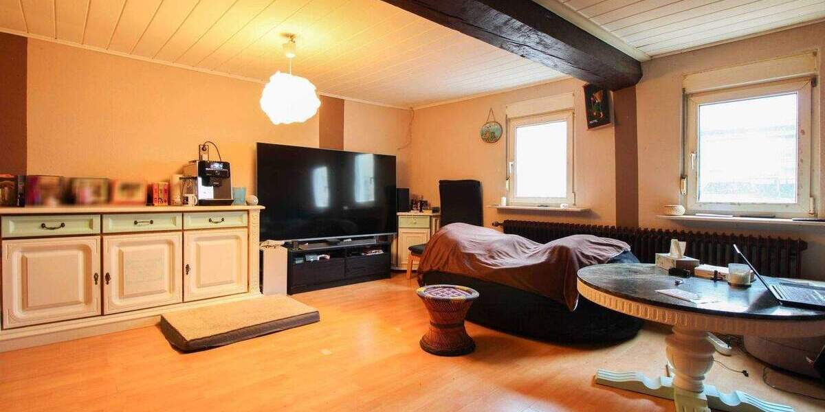 Einfamilienhaus Hungen Villingen - 6 Zimmer, 199.000&euro; | Angebot:25929024