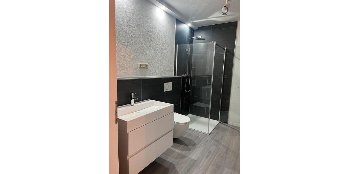 Erdgeschoßwohnung Gladenbach - 1 Zimmer, 93 m&sup2;, 1.005&euro; | Angebot:25962792