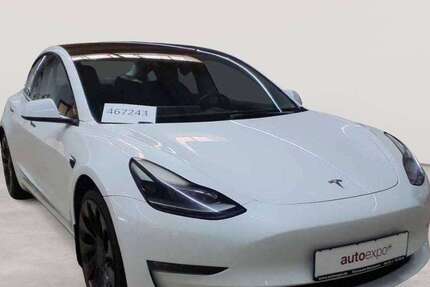 Tesla Model 3 41.176 km 30.390 &euro; Fernwald-Steinbach 35463