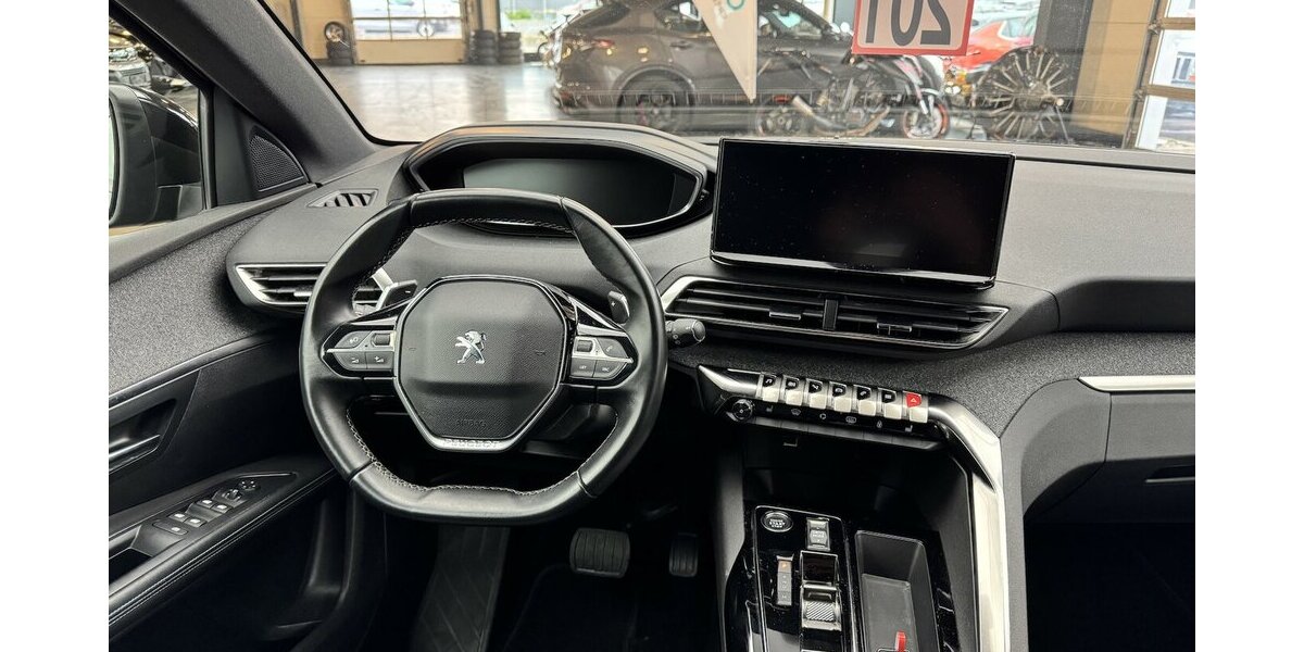 Peugeot 5008 Blue HDI 130 Allure Pack 1.Hand Carplay 52.400 km 22.320 &euro; Lich 35423