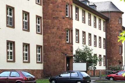 Wohnung Marburg - 1 Zimmer, 16 m&sup2;, 240&euro; | Angebot:16269477