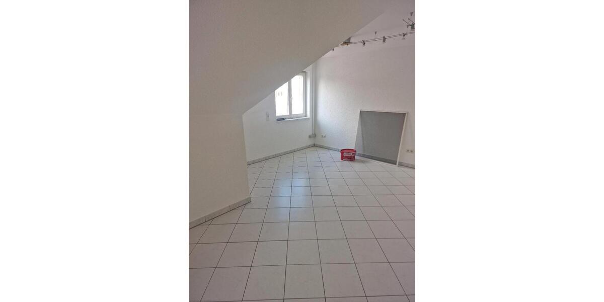 Dachgeschoßwohnung Wölfersheim - 1 Zimmer, 65 m&sup2;, 750&euro; | Angebot:25475951