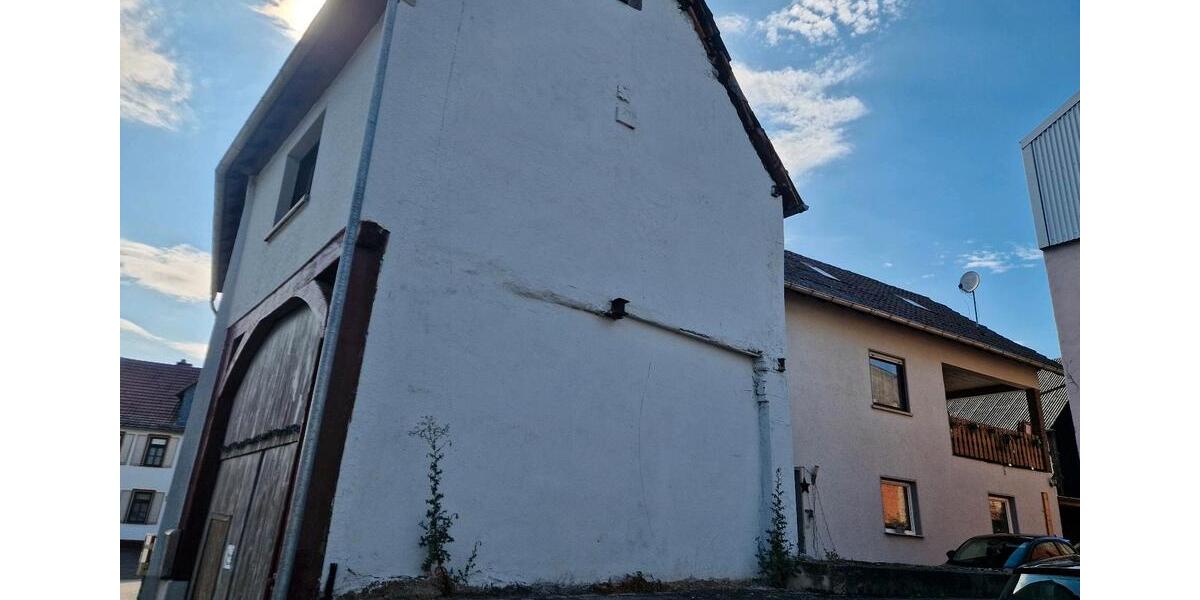 Einfamilienhaus Schöffengrund - 7 Zimmer, 176 m&sup2;, 260.000&euro; | Angebot:25852929