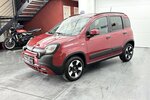 Fiat Panda Cross Red 1.0 Hybrid 1.Hand Neuwertig! 1.600 km 14.220 &euro; Lich 35423