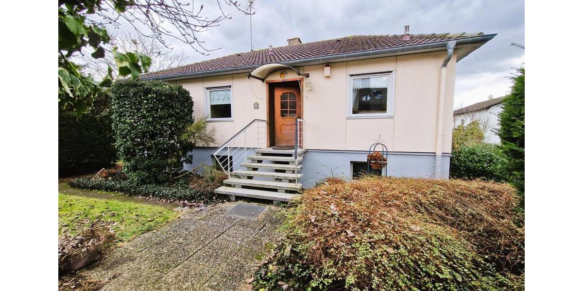 Bungalow Echzell - 5 Zimmer, 150 m&sup2;, 1.250&euro; | Angebot:25379628