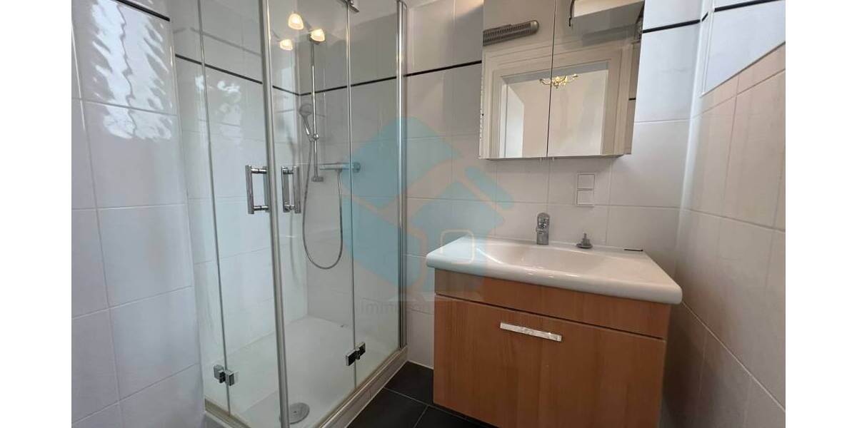 Etagenwohnung Friedberg (Hessen) Friedberg - 5 Zimmer, 170 m&sup2;, 1.250&euro; | Angebot:25734430