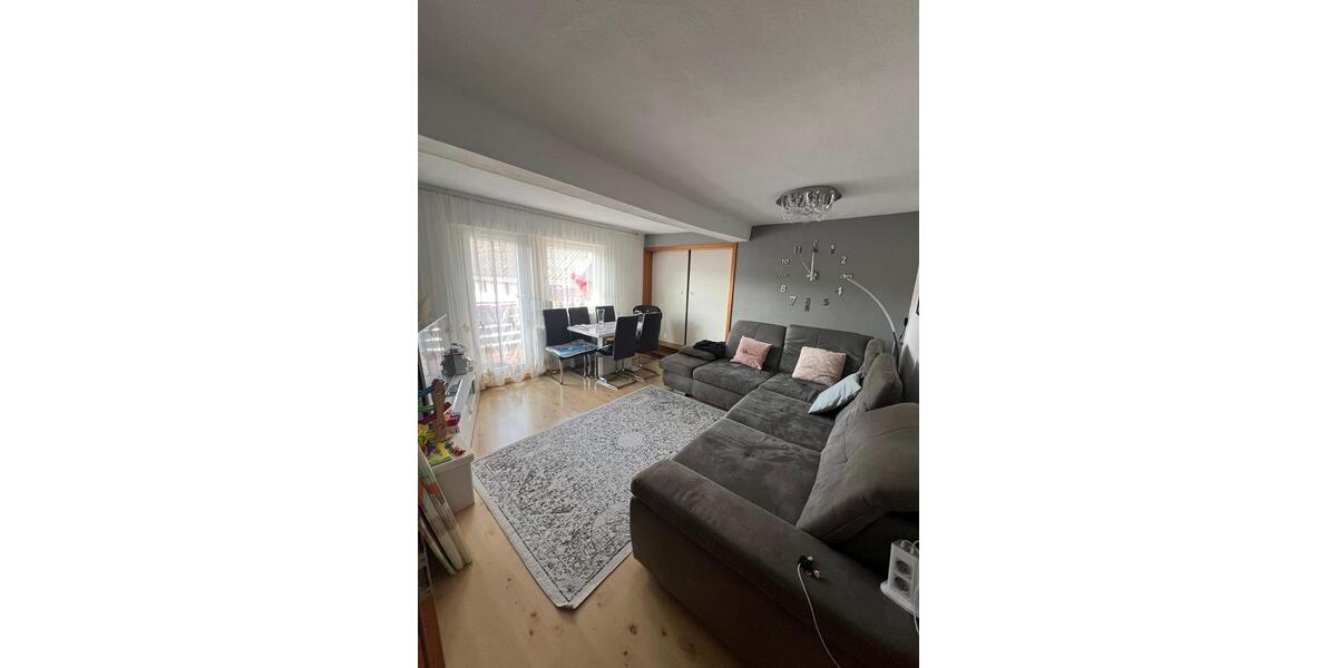 Etagenwohnung Ebsdorfergrund - 4 Zimmer, 77 m&sup2;, 770&euro; | Angebot:25941682