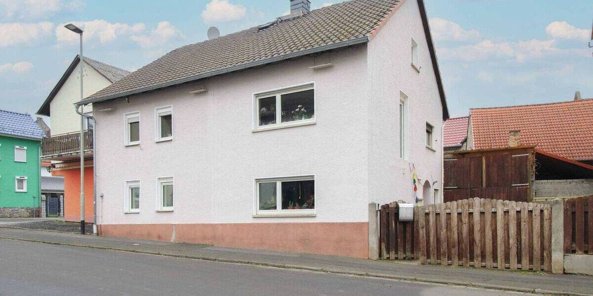 Einfamilienhaus Hungen Villingen - 6 Zimmer, 141 m&sup2;, 199.000&euro; | Angebot:25938973