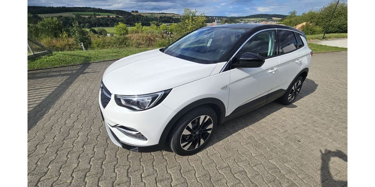 Opel Grandland (X) 75.000 km 12.700 &euro; Solms 35606