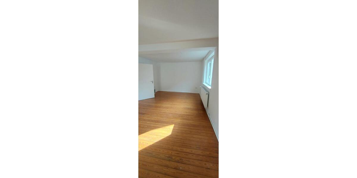 Einfamilienhaus Marburg - 3.5 Zimmer, 133 m&sup2;, 1.250&euro; | Angebot:26586646