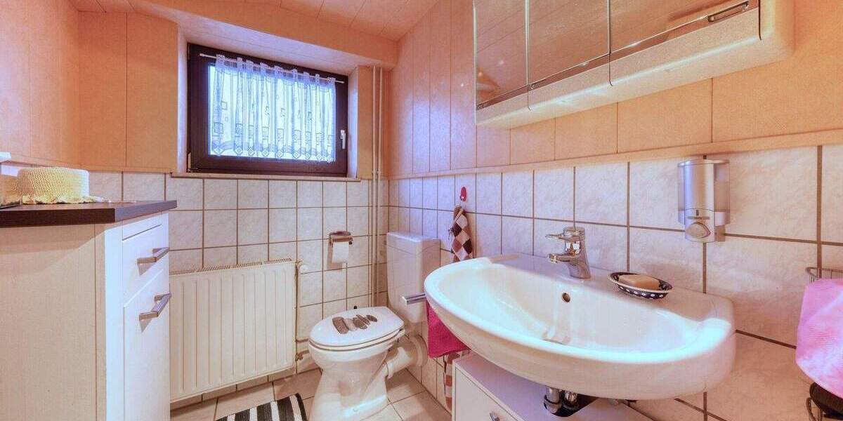 Einfamilienhaus Wettenberg / Krofdorf-Gleiberg Krofdorf-Gleiberg - 6 Zimmer, 159 m&sup2;, 575.000&euro; | Angebot:25746147