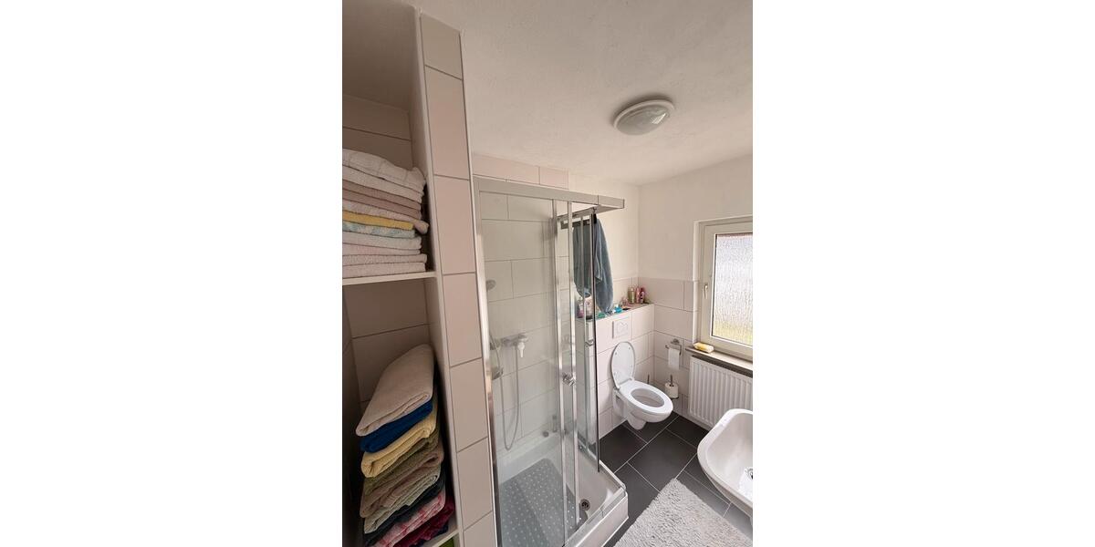 Etagenwohnung Pohlheim - 5 Zimmer, 120 m&sup2;, 1.400&euro; | Angebot:25945226