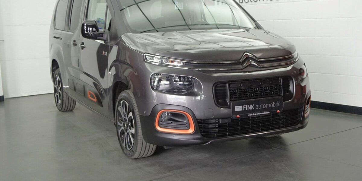 Citroen Berlingo 1.2 PureTech EAT8 Shine XL AHK 38.900 km 26.330 &euro; Lich 35423