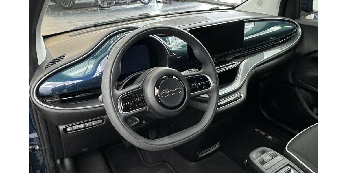 Fiat 500e Cabrio 1.Hand 42kWh Sitzheizung Kamera 15.200 km 21.320 &euro; Lich 35423