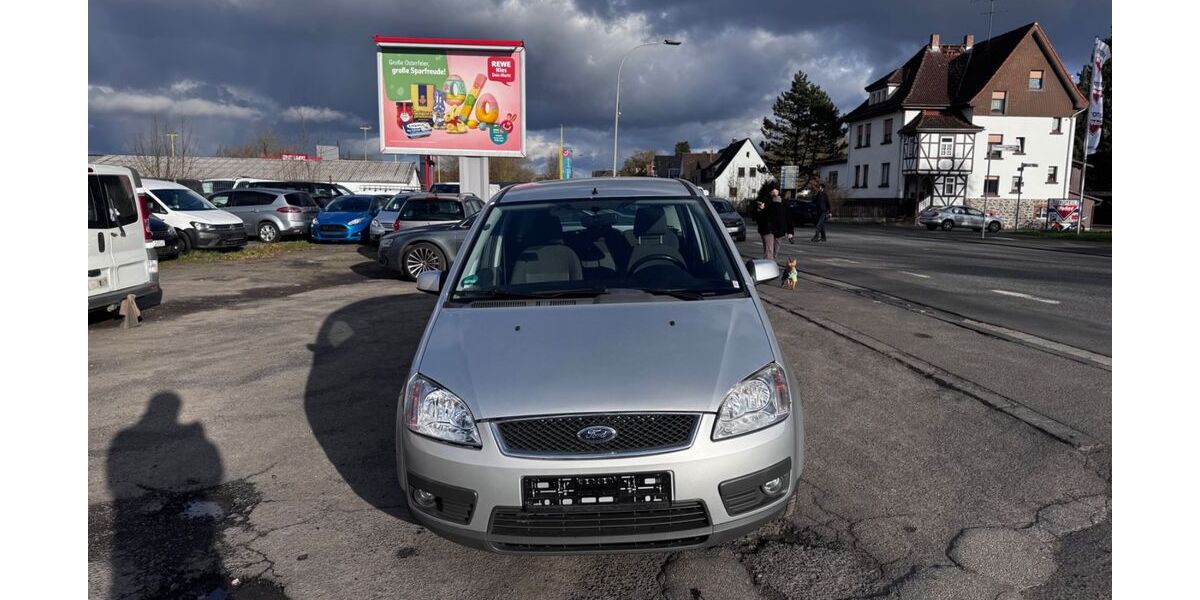 Ford Focus 214.000 km 2.400 &euro; Hungen 35410