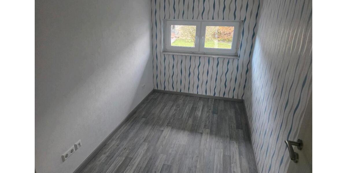 Etagenwohnung Aßlar - 3.5 Zimmer, 125 m&sup2;, 1.200&euro; | Angebot:25934592
