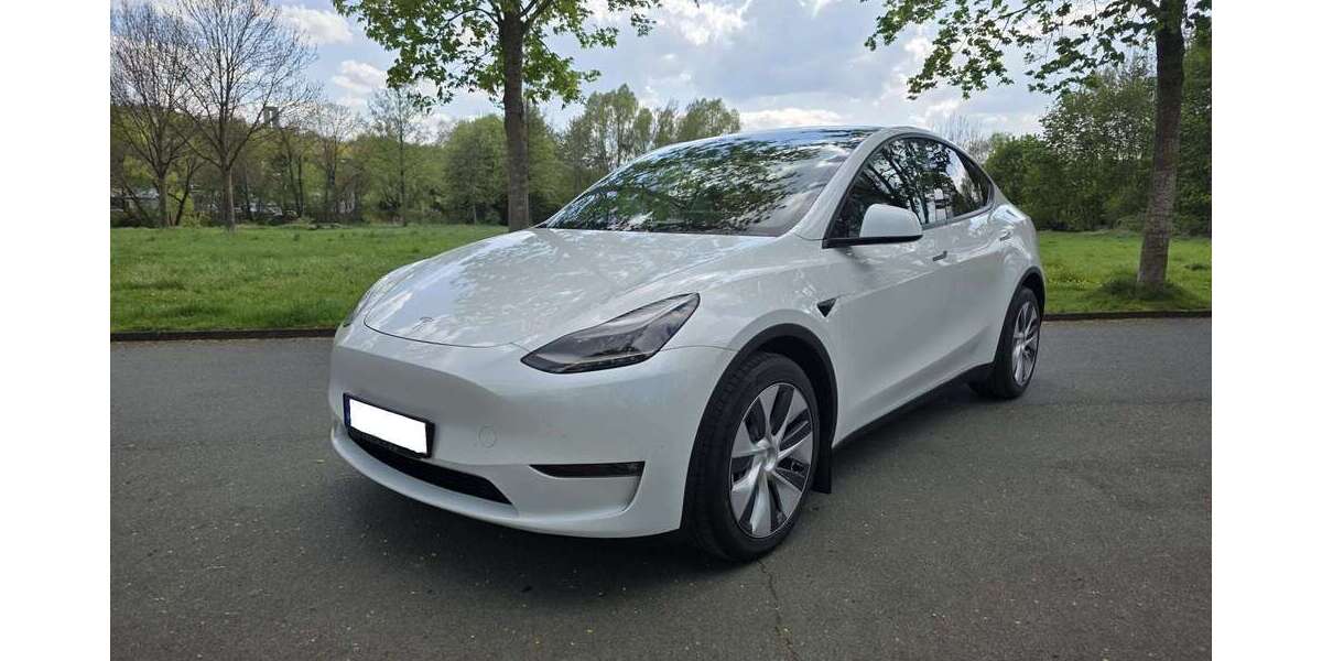 Tesla Model Y 68.000 km 37.299 &euro; Waldsolms 35647