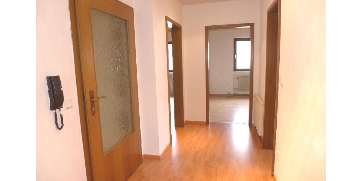 Dachgeschoßwohnung Wetzlar Naunheim - 3 Zimmer, 91 m&sup2;, 650&euro; | Angebot:25096645