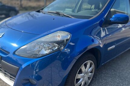 Renault Clio 191.000 km 2.990 &euro; Friedberg 61169