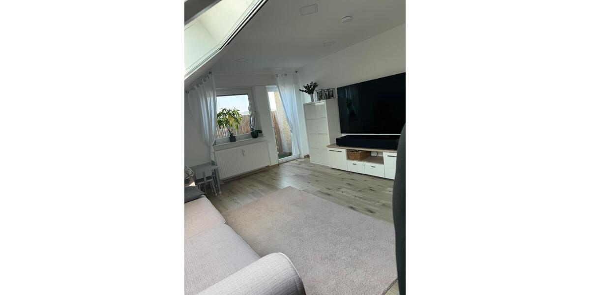 Dachgeschoßwohnung Solms - 3 Zimmer, 79 m&sup2;, 200.000&euro; | Angebot:27204271