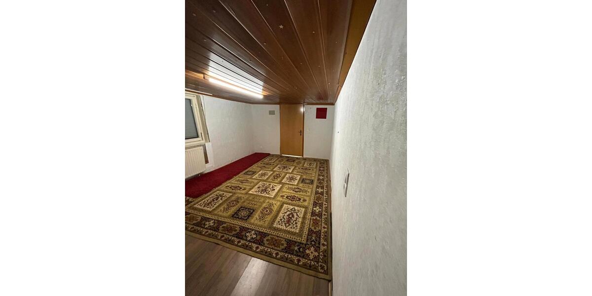 Einfamilienhaus Amöneburg - 7 Zimmer, 130 m&sup2;, 850&euro; | Angebot:26636419