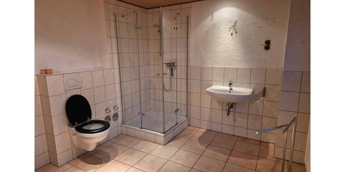 Etagenwohnung Bad Endbach - 2 Zimmer, 92 m&sup2;, 890&euro; | Angebot:25280478