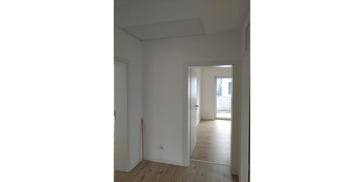 Dachgeschoßwohnung Gießen Allendorf - 3 Zimmer, 100 m&sup2;, 1.200&euro; | Angebot:24940791