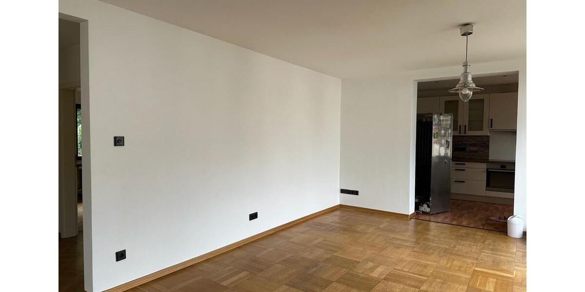 Etagenwohnung Ehringshausen - 3 Zimmer, 103 m&sup2;, 1.050&euro; | Angebot:25416527