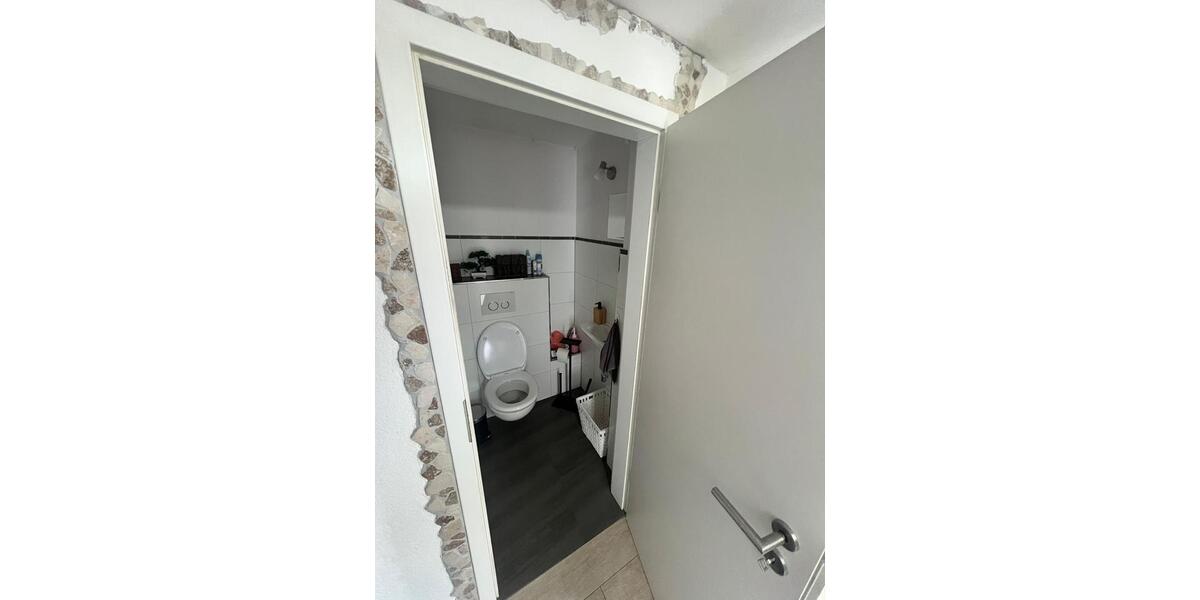 Etagenwohnung Biebertal - 6 Zimmer, 140 m&sup2;, 1.450&euro; | Angebot:25941698