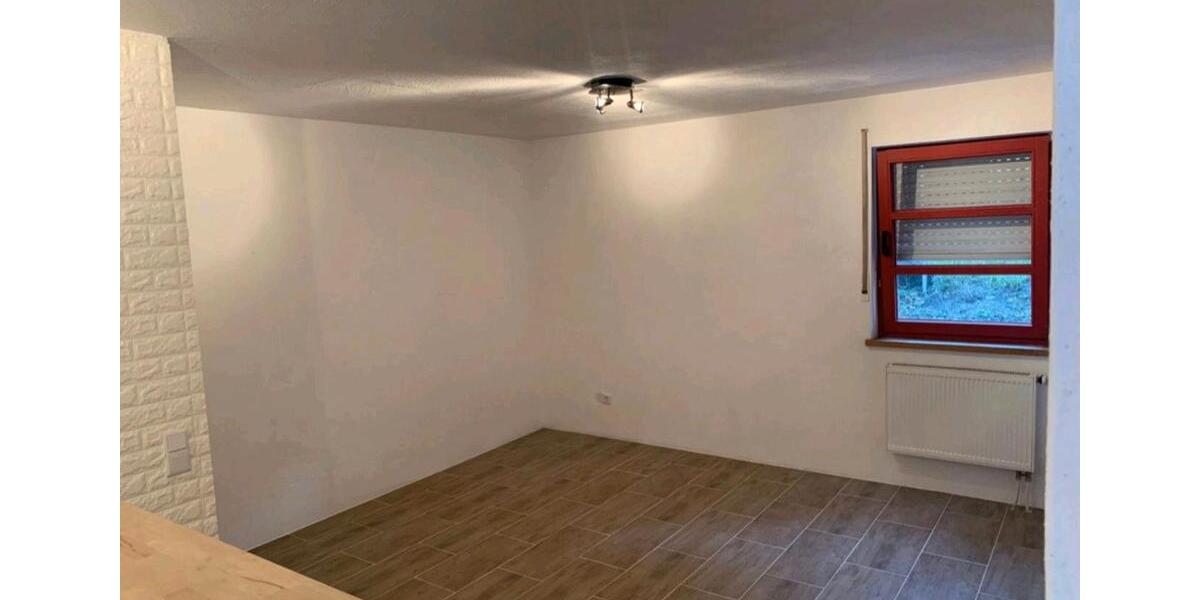 Etagenwohnung Leun - 2 Zimmer, 35 m&sup2;, 320&euro; | Angebot:24627291