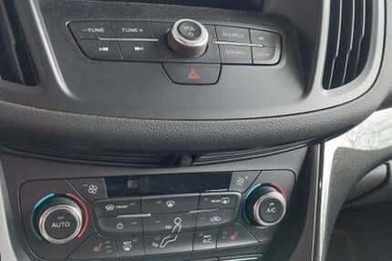 Ford Kuga 87.500 km 13.350 &euro; Leun 35638