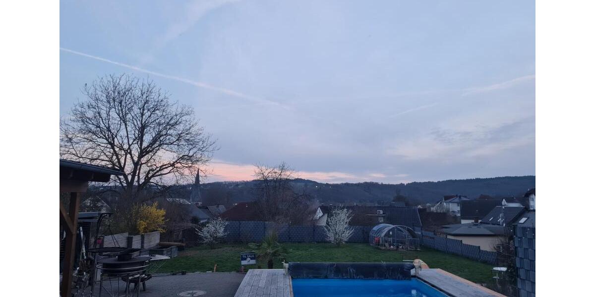 Einfamilienhaus Aßlar - 8 Zimmer, 270 m&sup2;, 630.000&euro; | Angebot:25392335