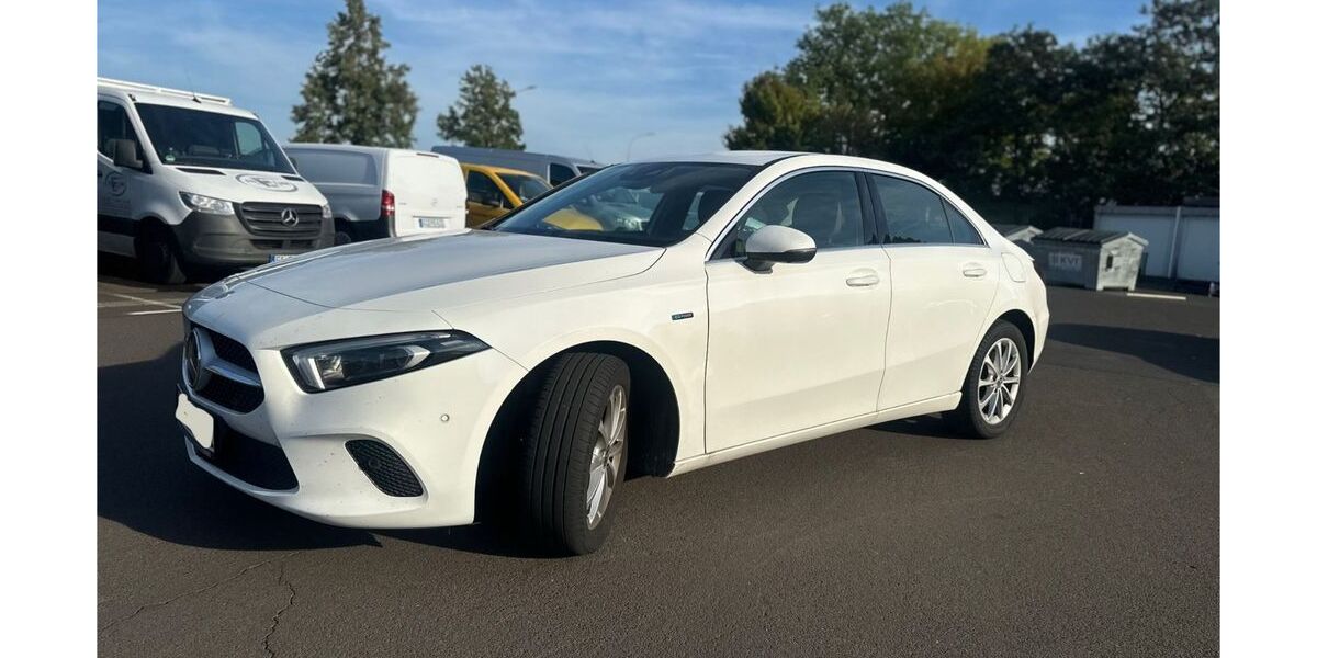 Mercedes-Benz A 250 91.000 km 21.500 &euro; Staufenberg 35460