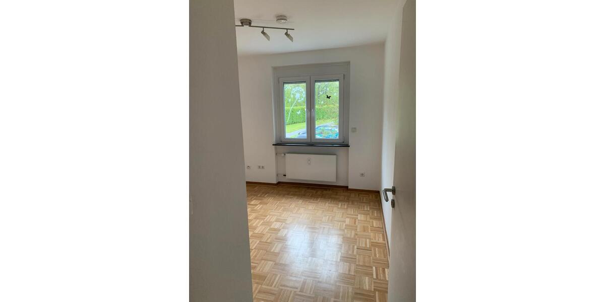 Erdgeschoßwohnung Gießen Allendorf - 5 Zimmer, 110 m&sup2;, 1.200&euro; | Angebot:26598390