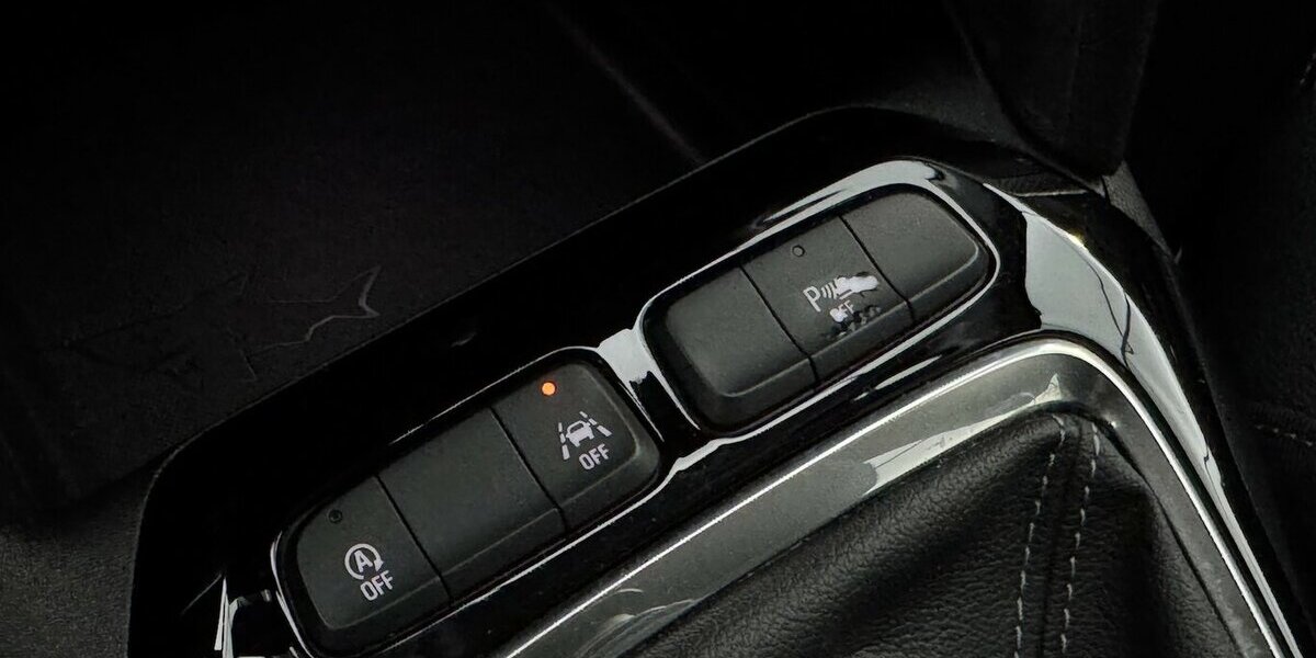 Opel Corsa 1.2 Turbo Elegance 1.Hand CarPlay DAB 46.331 km 12.200 &euro; Lich 35423