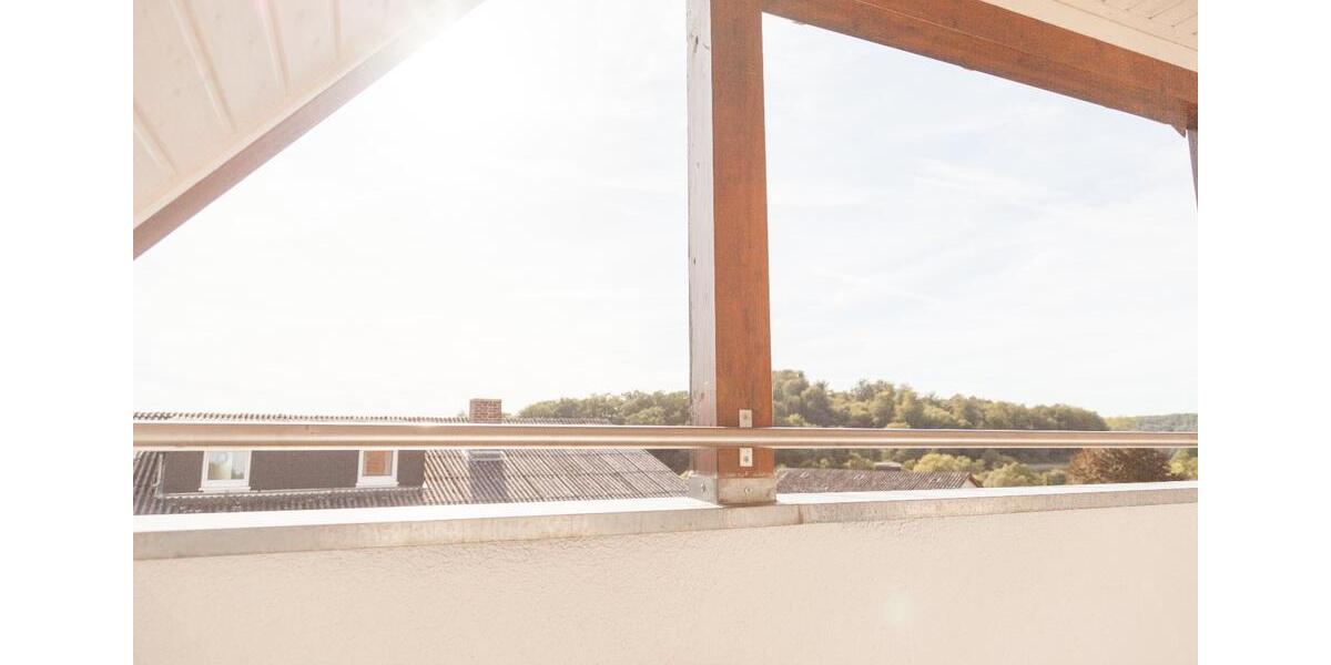 Dachgeschoßwohnung Staufenberg - 3 Zimmer, 96 m&sup2;, 240.000&euro; | Angebot:25390607